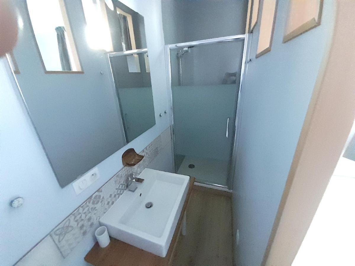 Appartement Ensoleille Et Calme A Saint Quay Portrieux 35 M² Parking Exterior foto