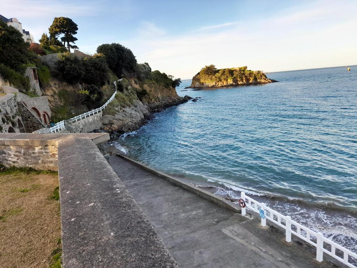 Appartement Ensoleille Et Calme A Saint Quay Portrieux 35 M² Parking Exterior foto